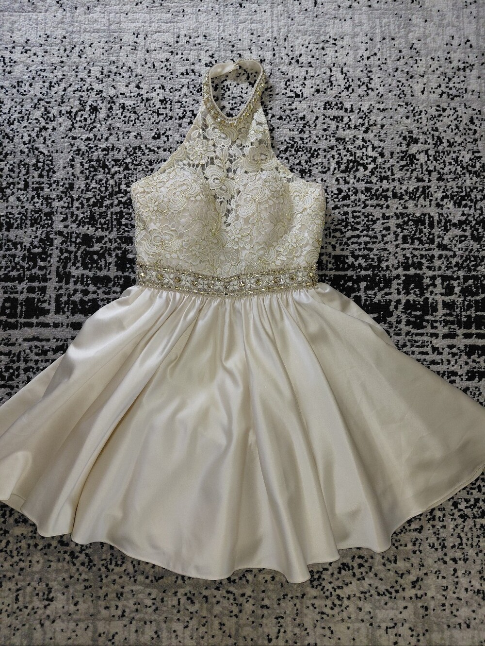 JVN by Jovani JVN42090 Dress Size 6 Light Gold Lace Rhinestone Homecoming CC - Picture 6 of 16